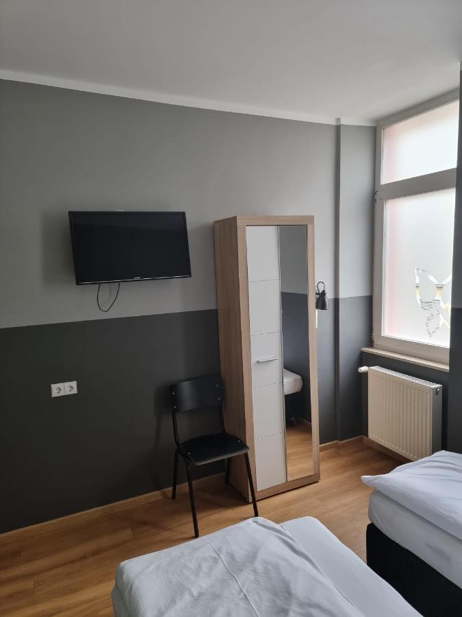 Hotel Fly ' In Offenbach am Main ภายนอก รูปภาพ