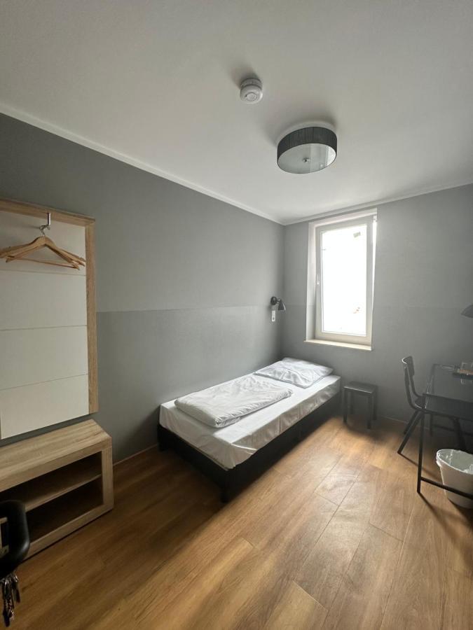 Hotel Fly ' In Offenbach am Main ภายนอก รูปภาพ